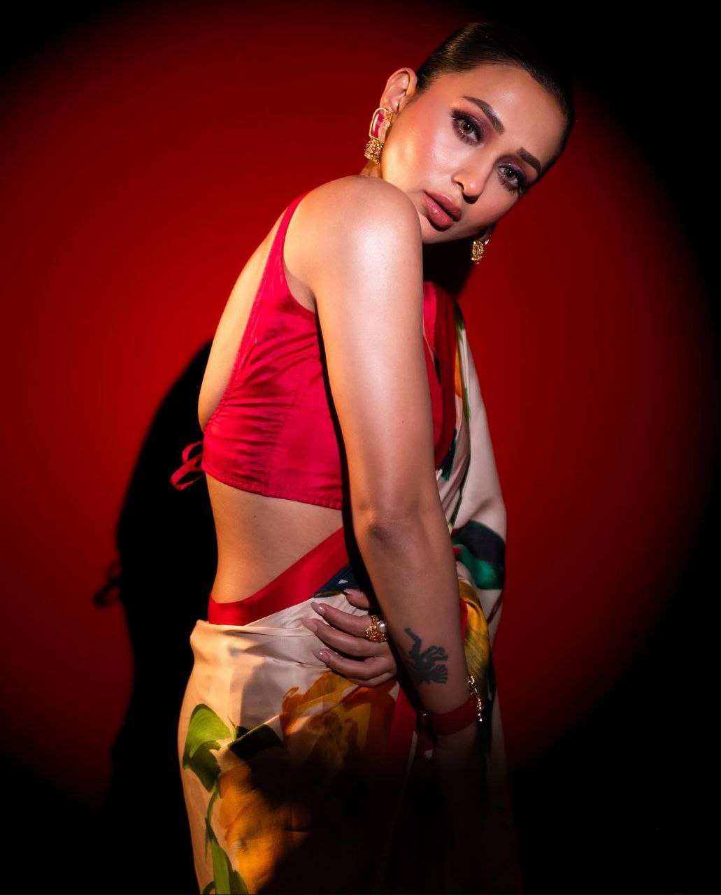 White Floral Printed Satin Silk Saree with Pink Border Digital Print Original Japan Satin (Devsena satin)