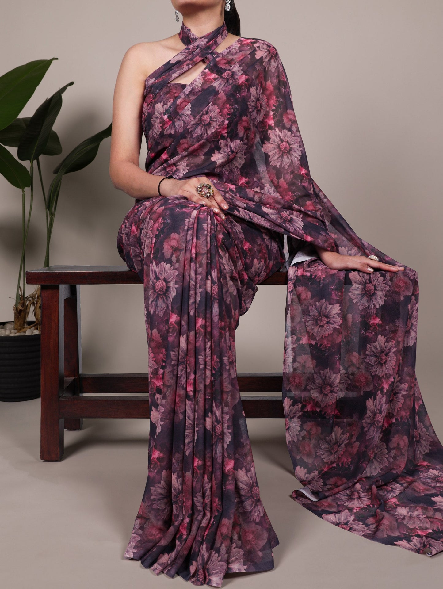 Trendy Floral Print Saree